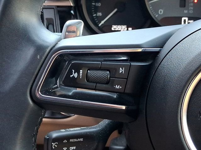 Certified 2022 Porsche Macan S AWD/4WD image 25