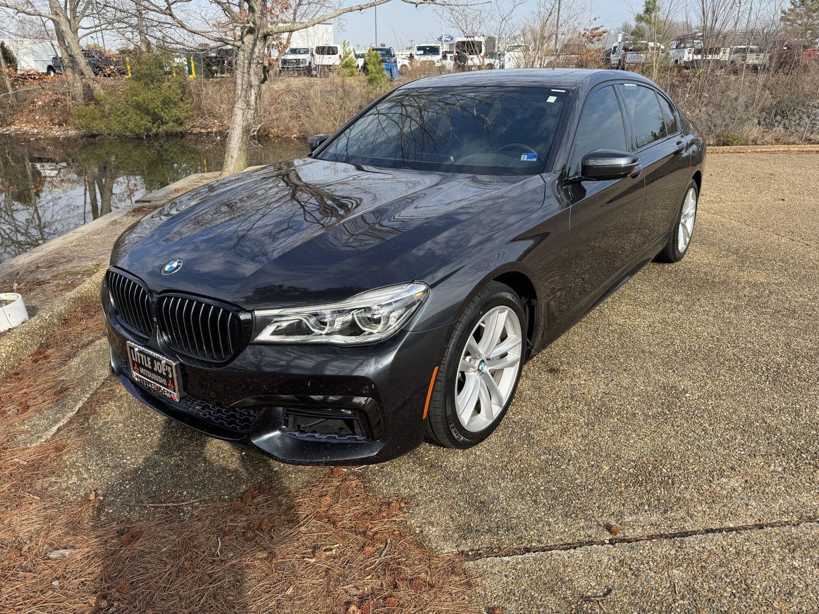 Used 2016 BMW 750i xDrive AWD/4WD image 12