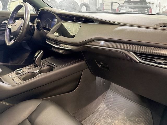 Used 2020 Cadillac XT4 Sport w/ Trailering Package AWD/4WD image 12
