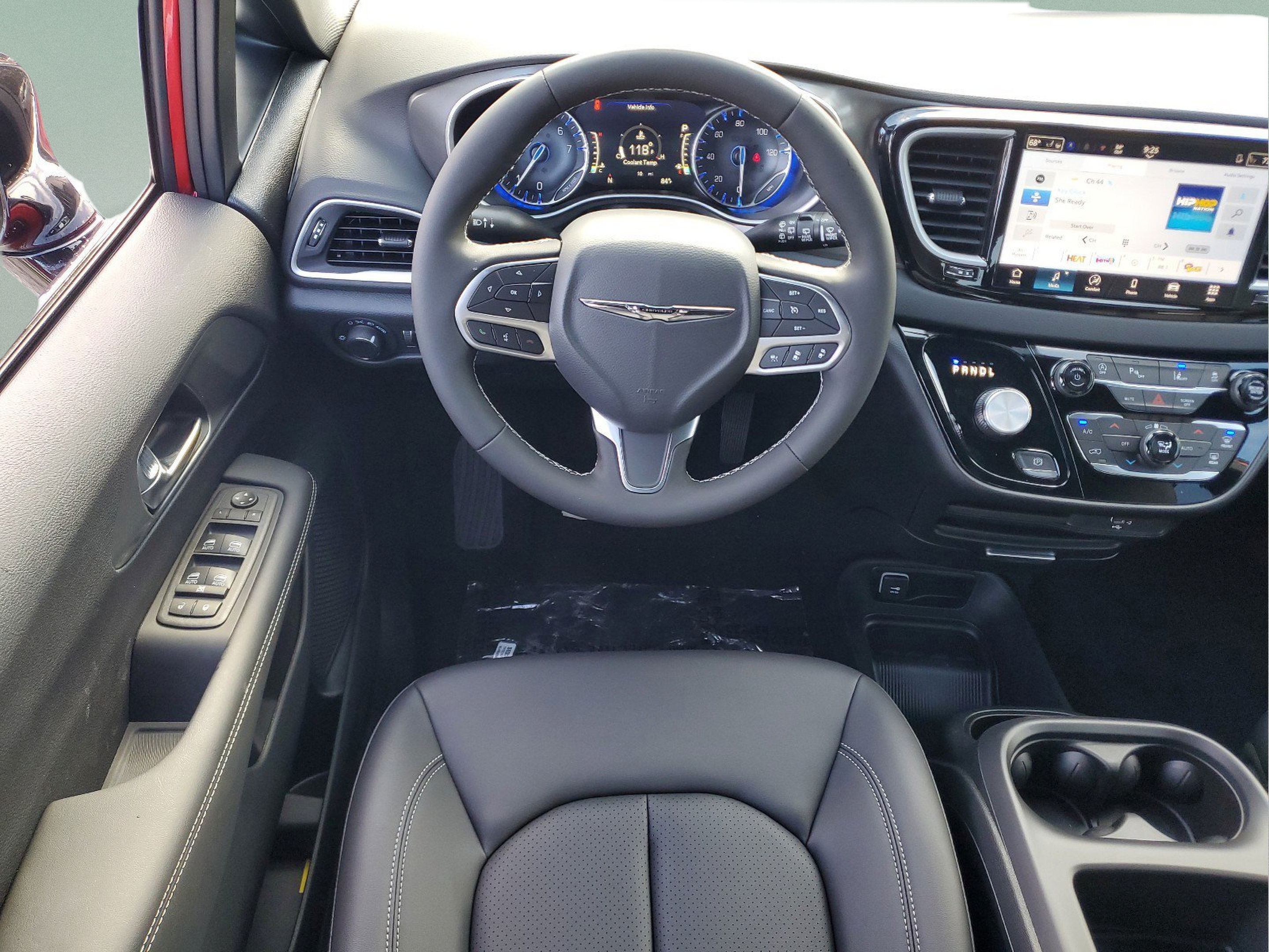 New 2026 Chrysler Voyager LX FWD image 11