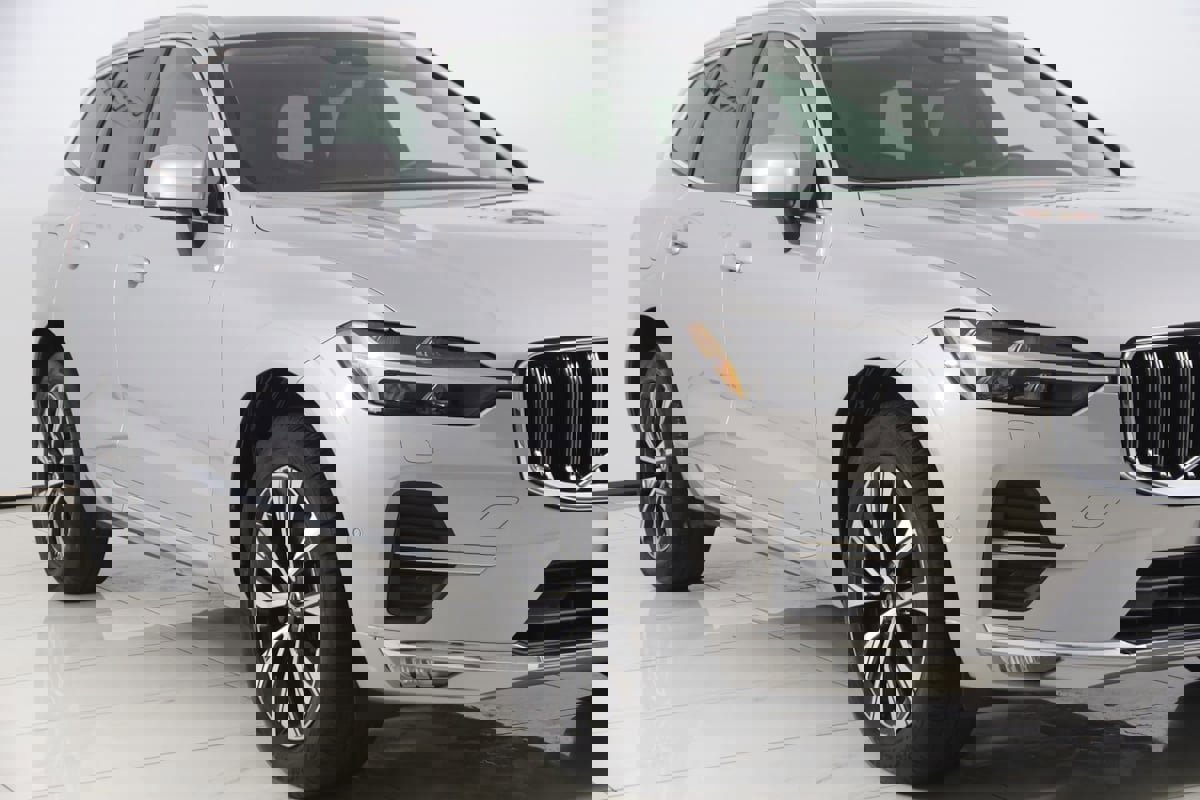 Used 2023 Volvo XC60 B5 Plus image 39
