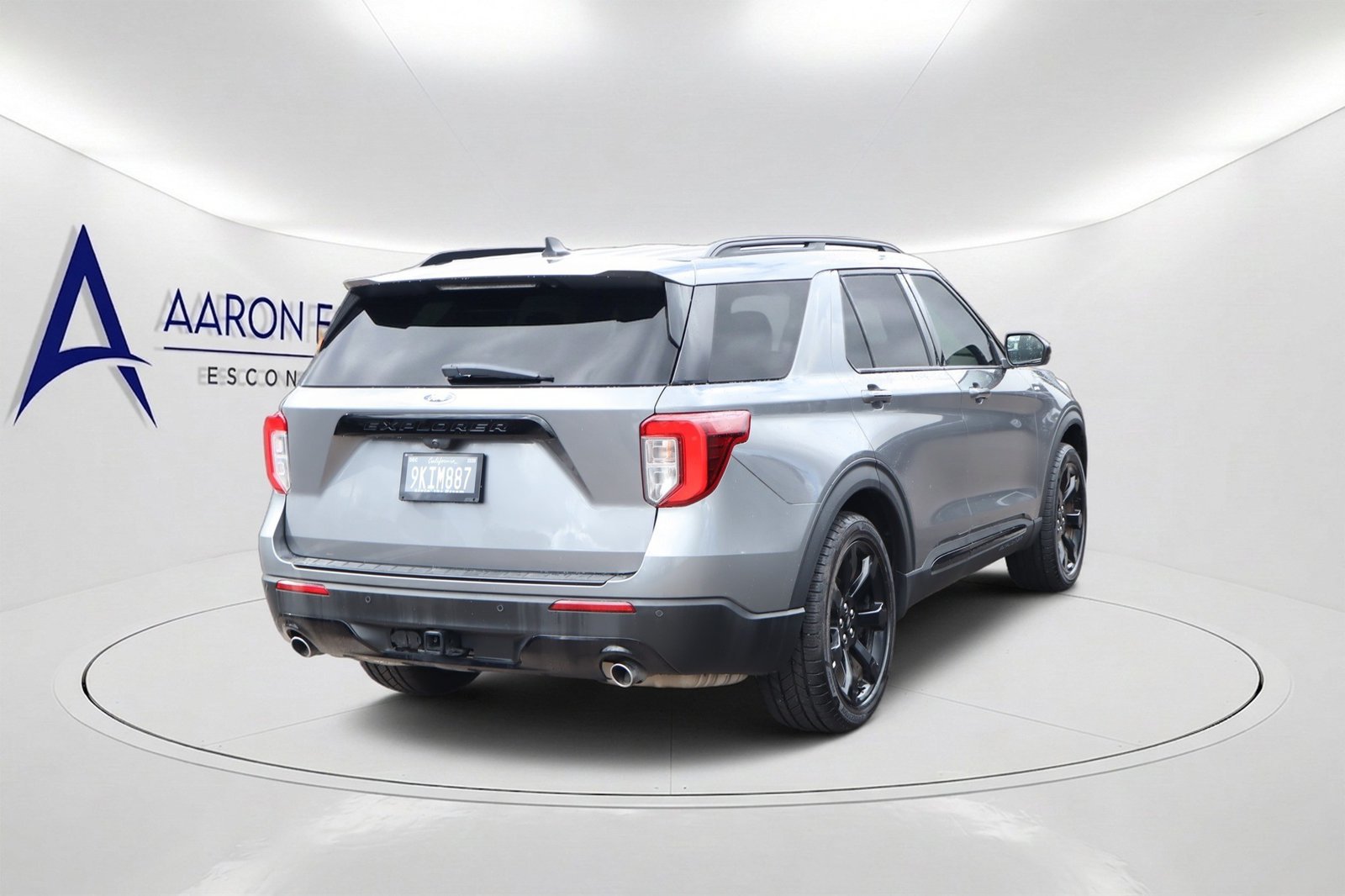 Used 2023 Ford Explorer ST-Line w/ Class IV Trailer Tow Package RWD image 4