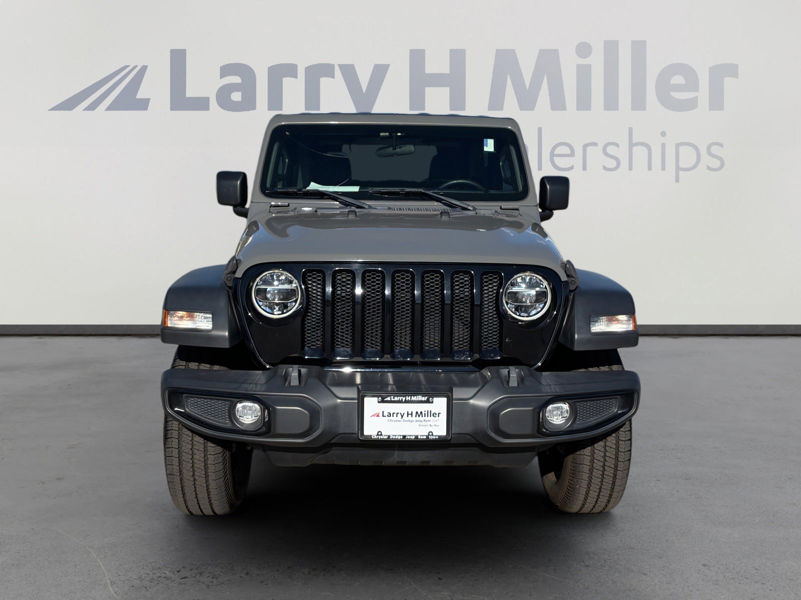 Used 2021 Jeep Wrangler Sport AWD/4WD image 9