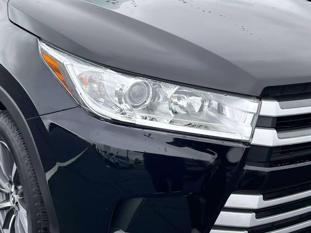 Used 2019 Toyota Highlander XLE AWD/4WD image 8
