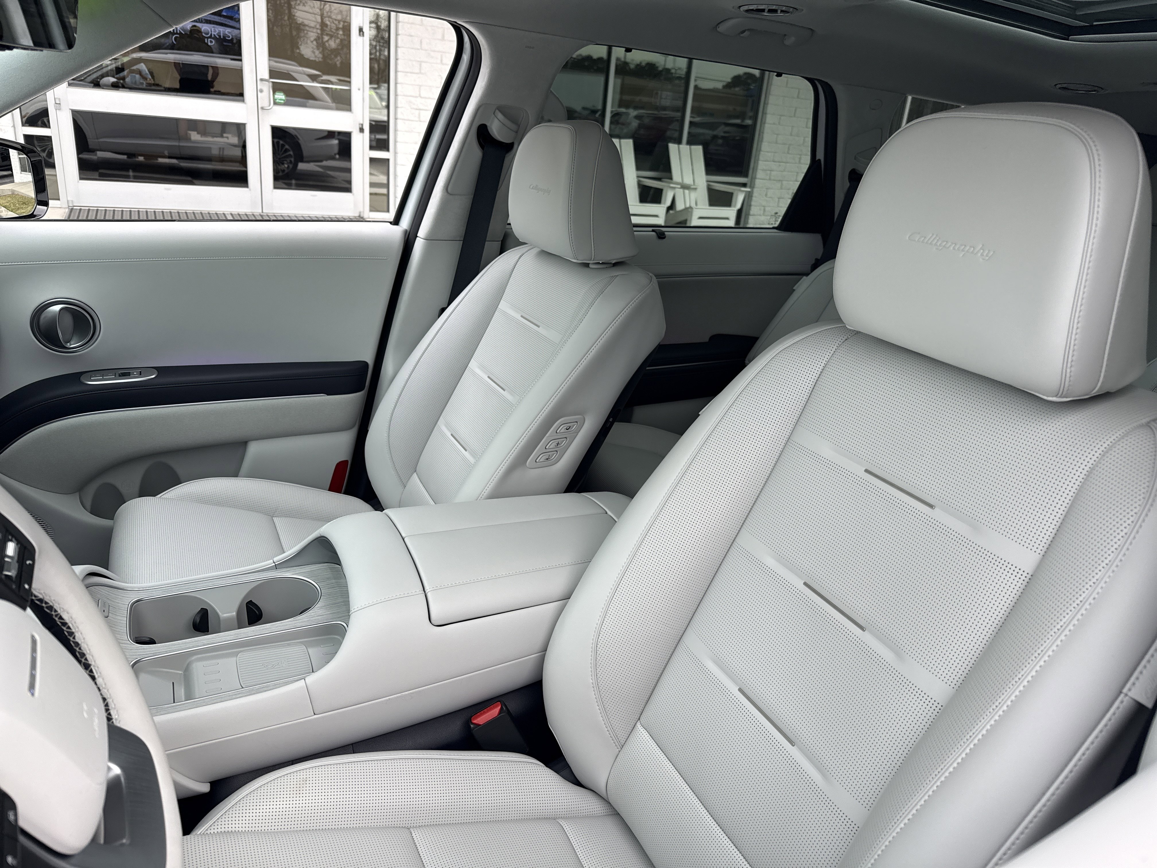 Used 2026 Hyundai Palisade Calligraphy image 11