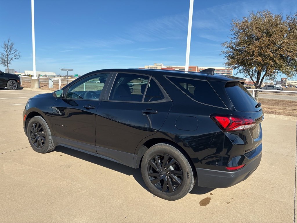 Used 2024 Chevrolet Equinox LS w/ LS Convenience Package image 3