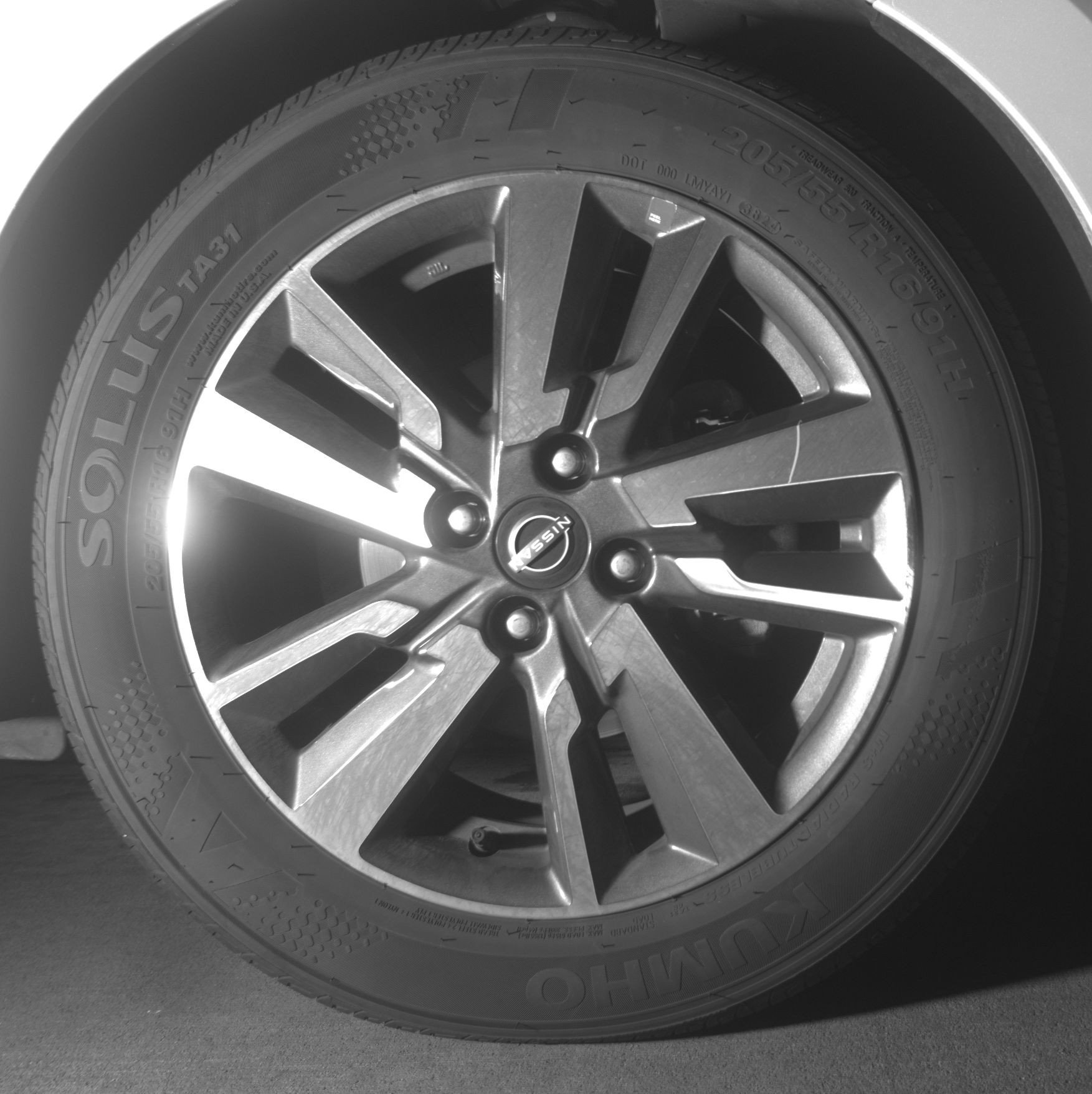 Used 2025 Nissan Versa SV image 13