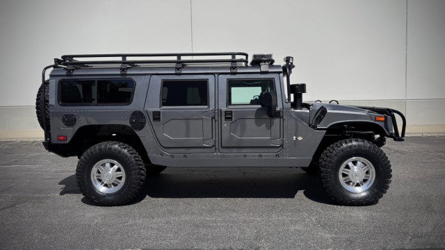 Used 2003 HUMMER H1 4-Door Wagon AWD/4WD image 25