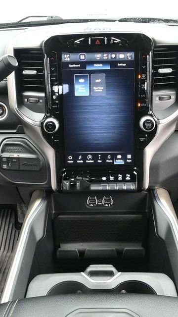 Used 2024 RAM 2500 Laramie image 22