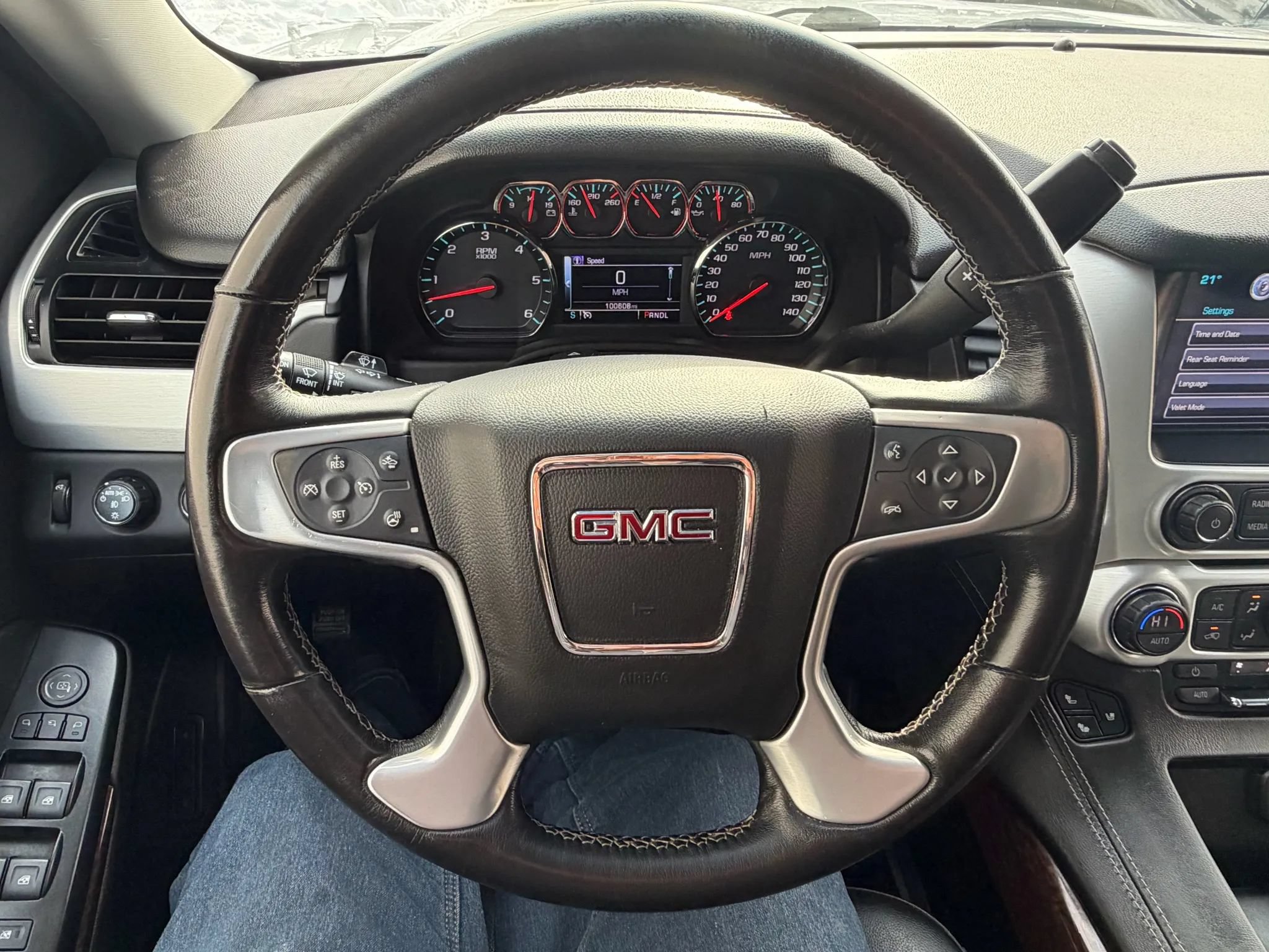 Used 2020 GMC Yukon SLT AWD/4WD image 11