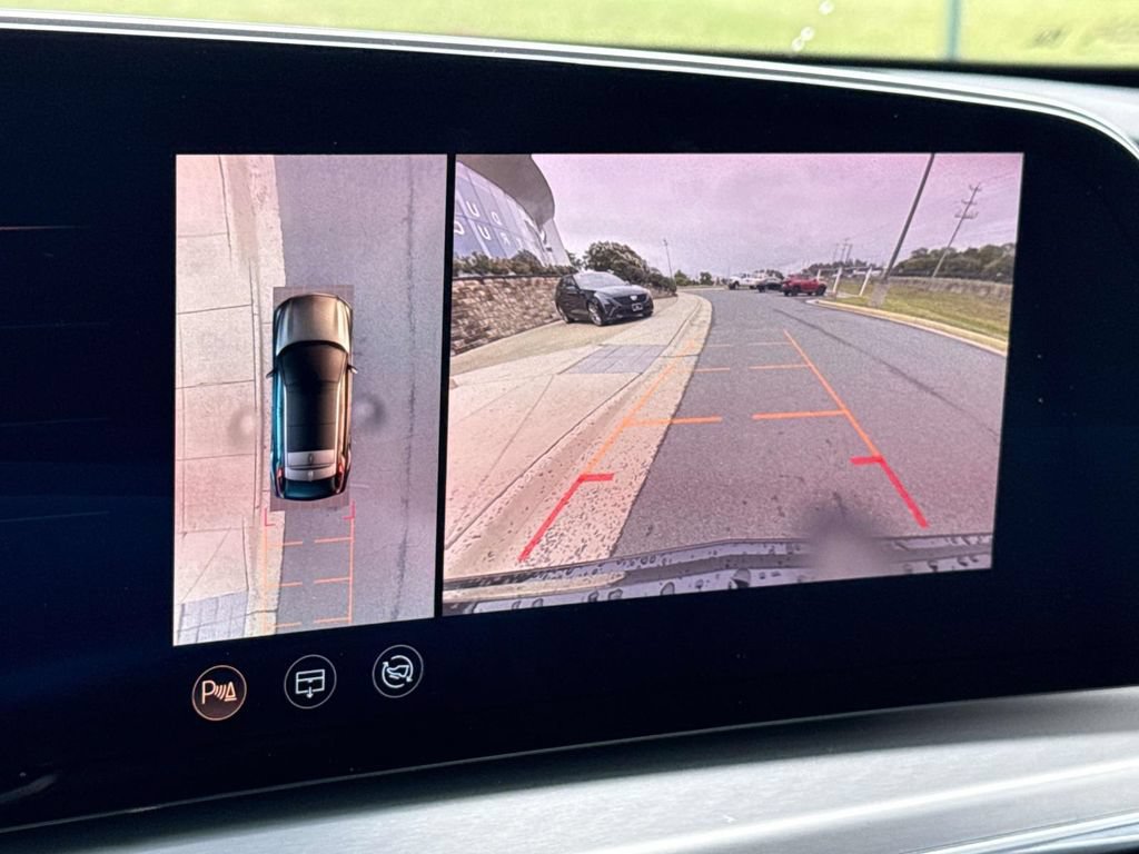 Certified 2024 Cadillac Lyriq Sport AWD/4WD image 34