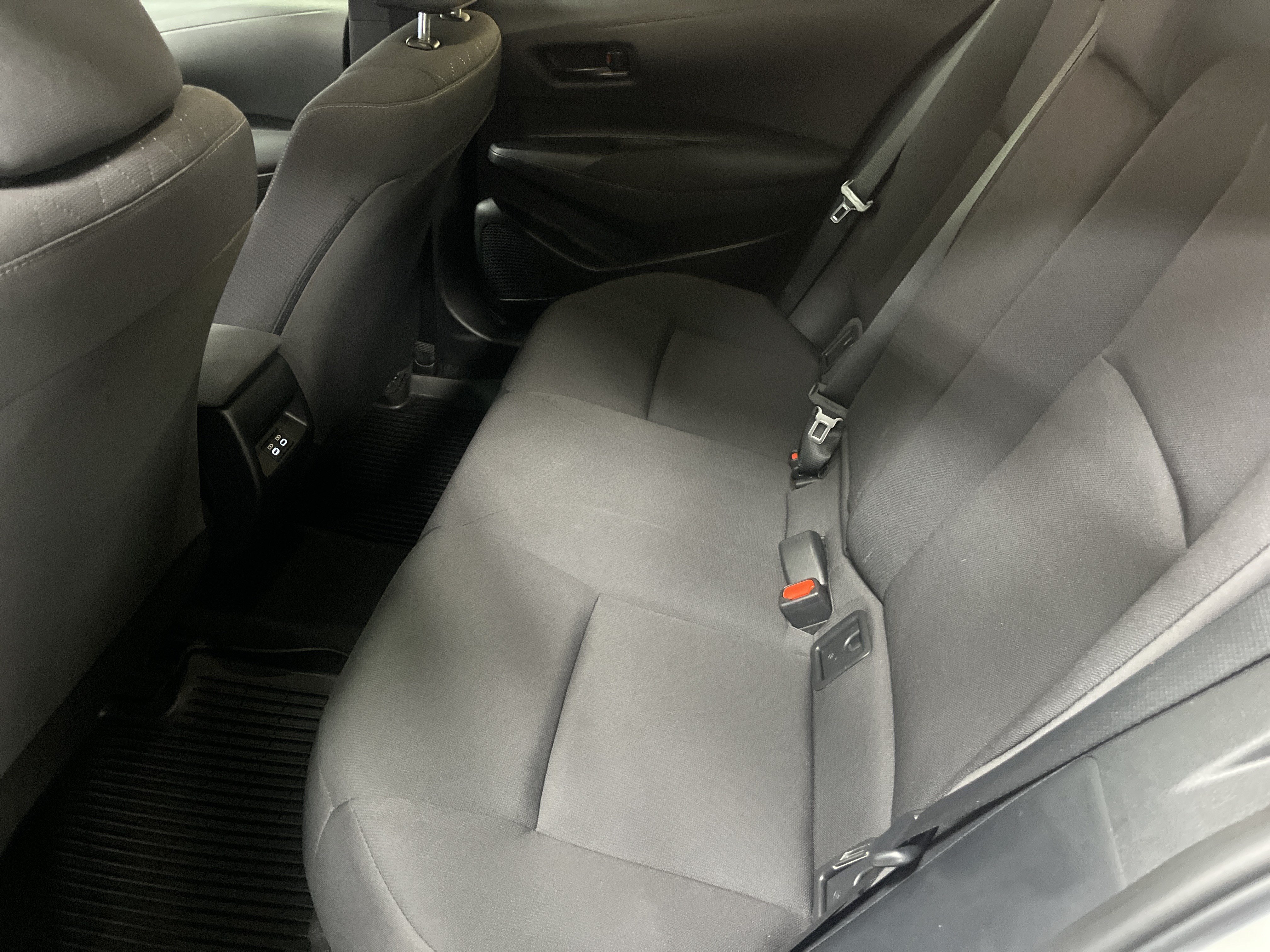 Used 2023 Toyota Corolla LE FWD image 30