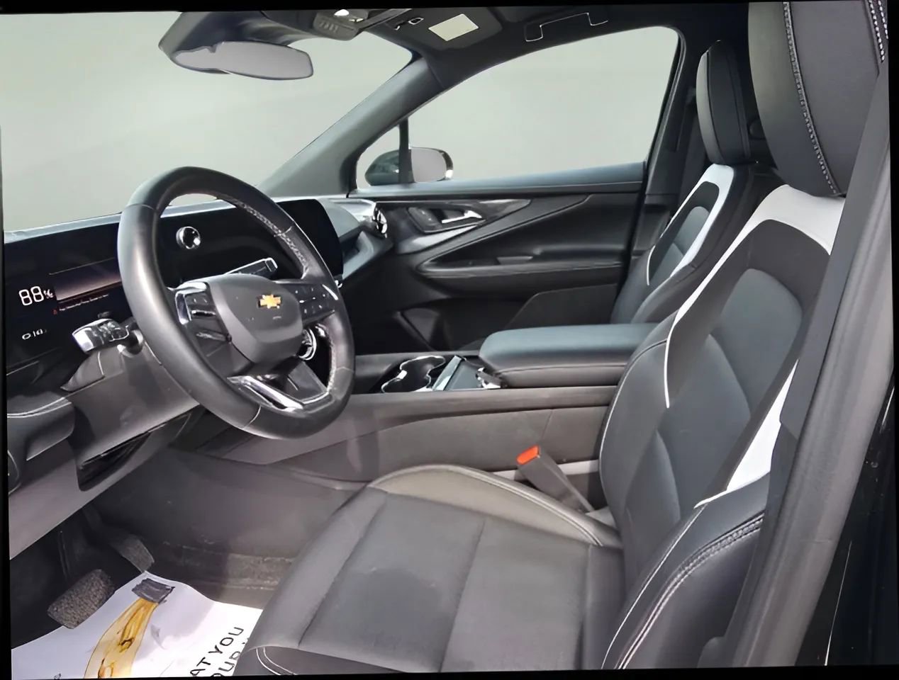 Used 2024 Chevrolet Blazer EV LT image 12