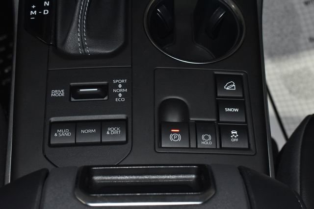 Used 2023 Toyota Highlander XLE image 22