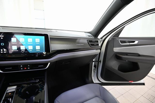 New 2025 Volkswagen Atlas Cross Sport SEL image 30
