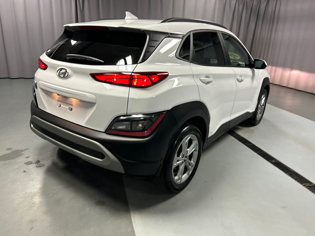 Used 2023 Hyundai Kona SEL w/ Winter Weather Package FWD image 7