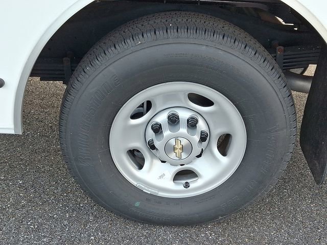 New 2025 Chevrolet Express 3500 w/ Power Convenience Package image 5