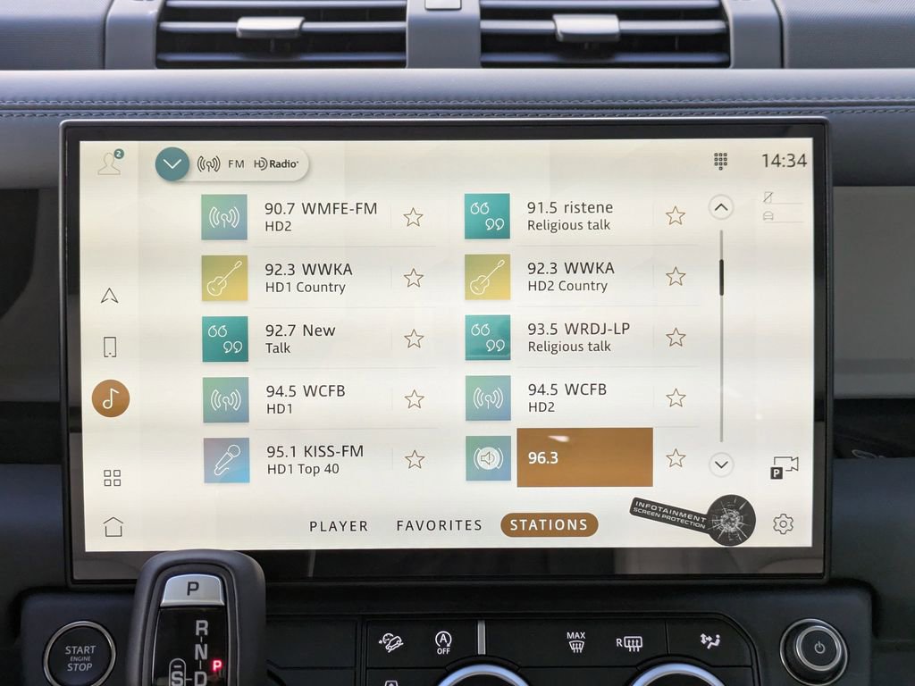 New 2026 Land Rover Defender 110 X-Dynamic SE image 18