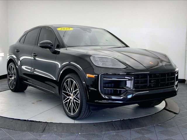 Used 2025 Porsche Cayenne S AWD/4WD video 1