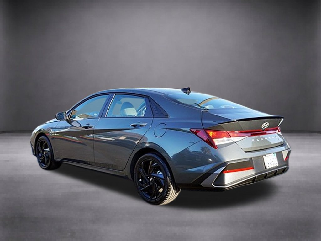 Certified 2026 Hyundai Elantra Sport FWD image 7