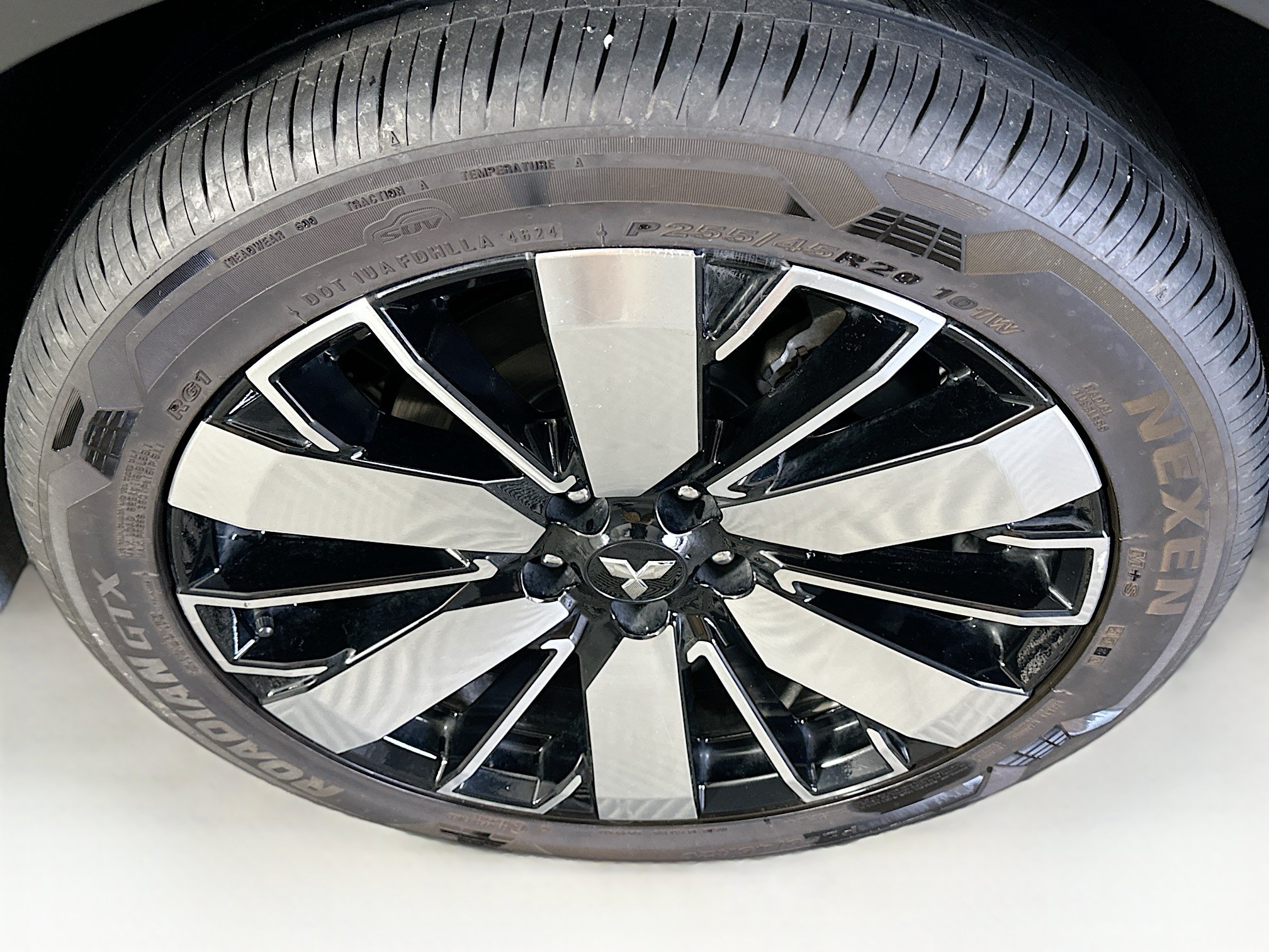 Used 2025 Mitsubishi Outlander SE AWD/4WD image 11