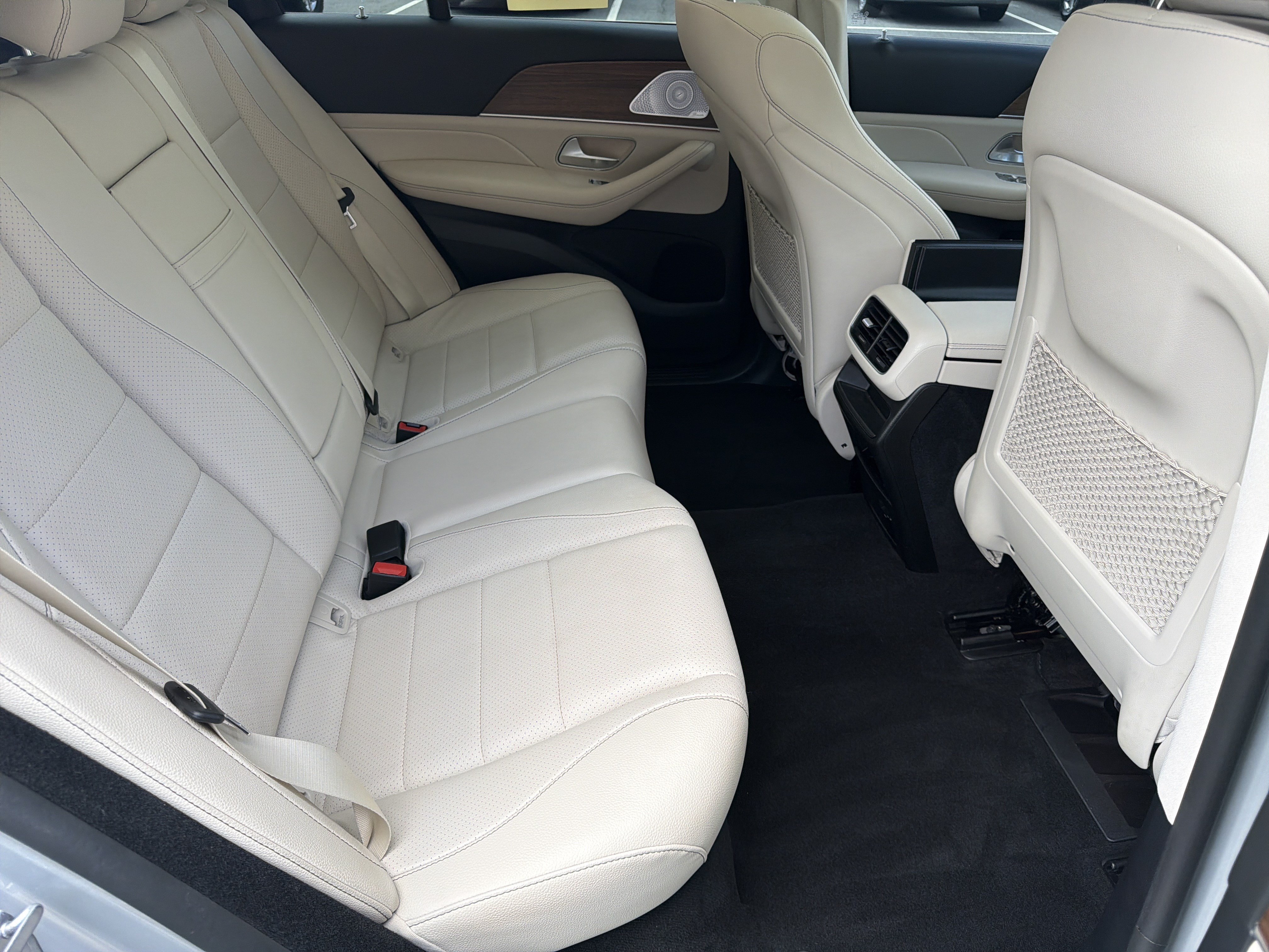 Used 2021 Mercedes-Benz GLE 350 w/ AMG Line Exterior image 18