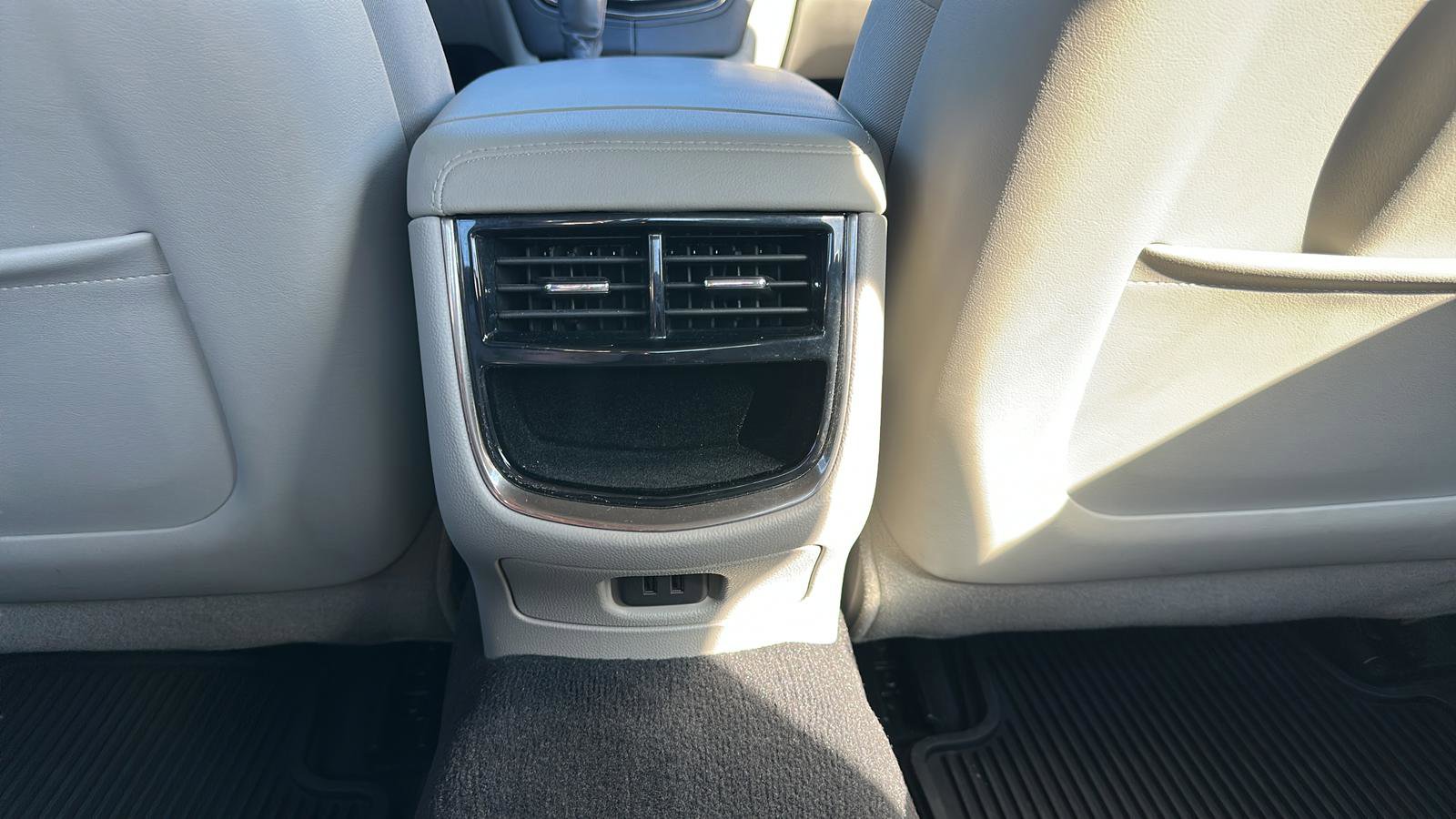Used 2019 Cadillac CTS Sedan RWD image 21