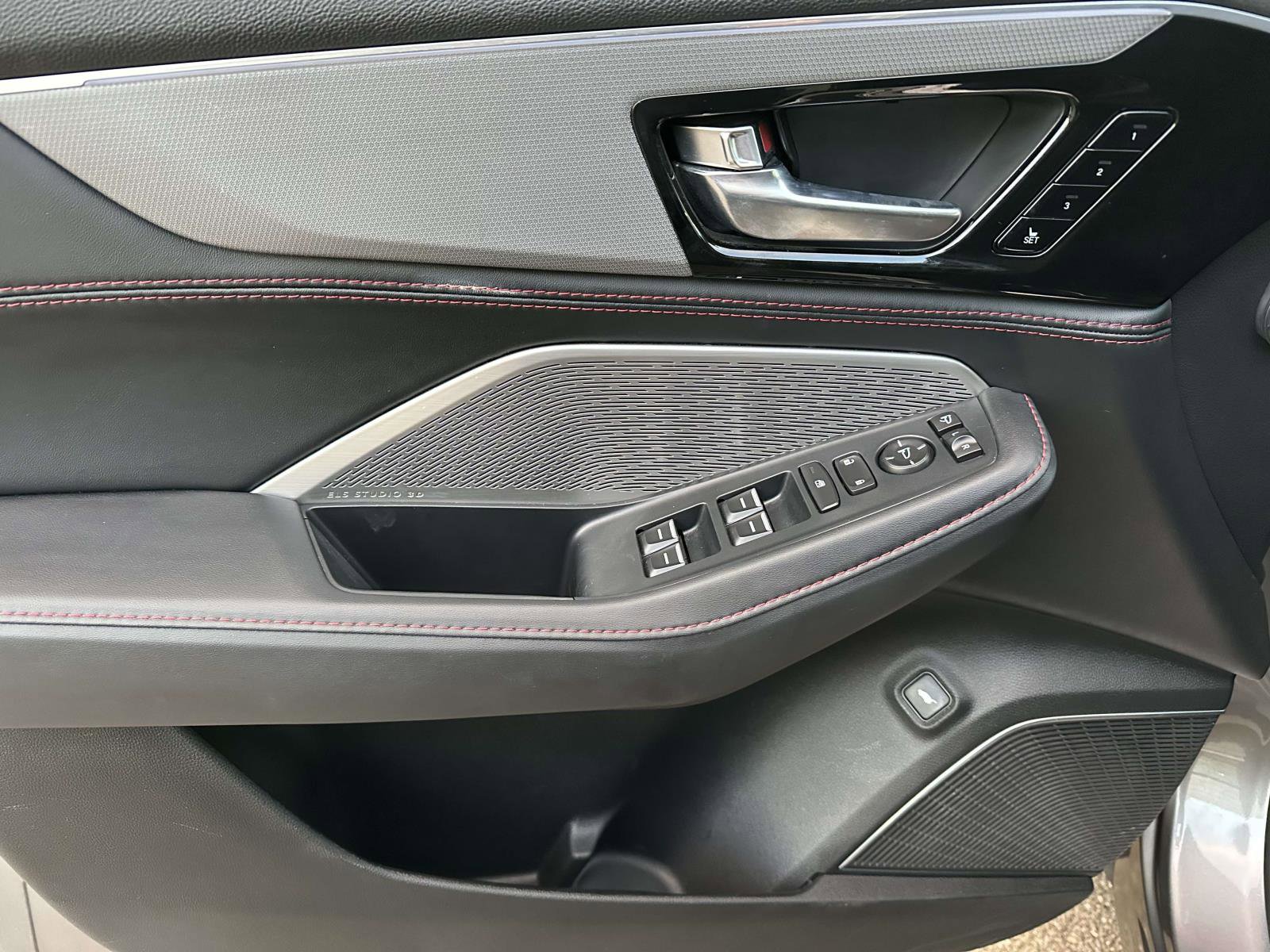 Used 2023 Acura MDX A-Spec image 16