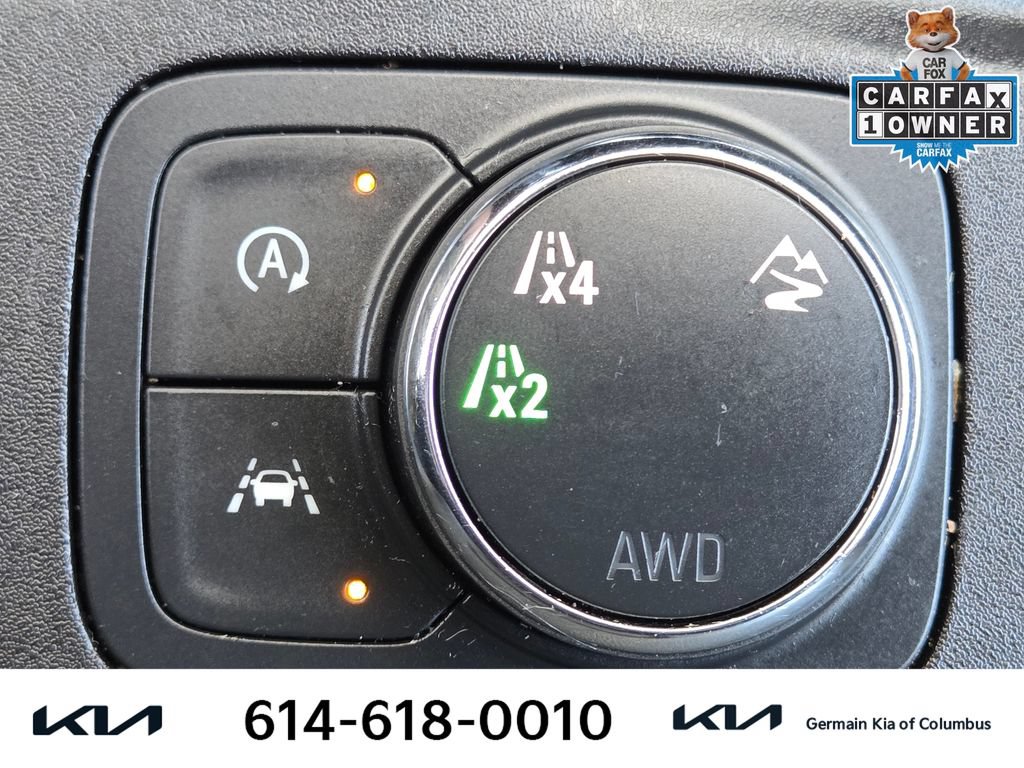 Used 2022 Chevrolet Traverse LT w/ LPO, Blackout Package AWD/4WD image 32