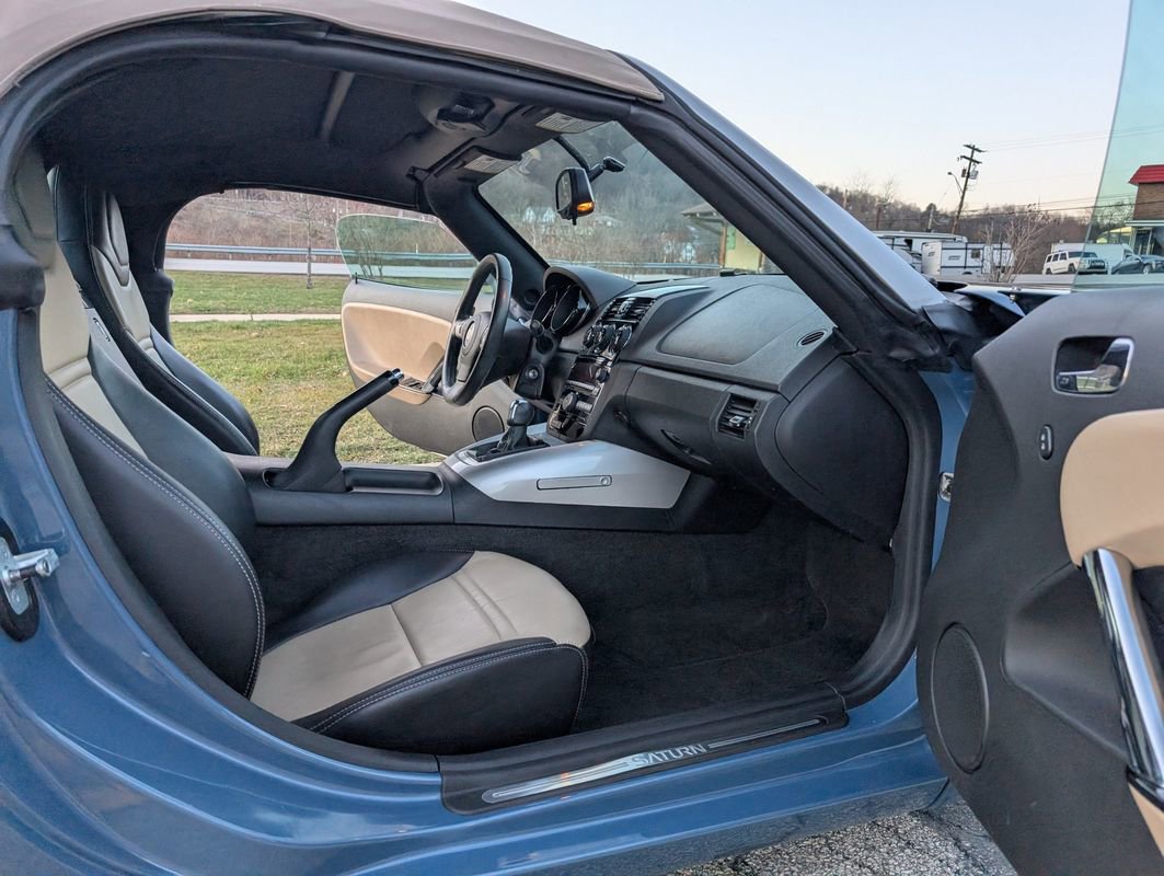 Used 2007 Saturn Sky w/ Premium Trim Pkg image 24