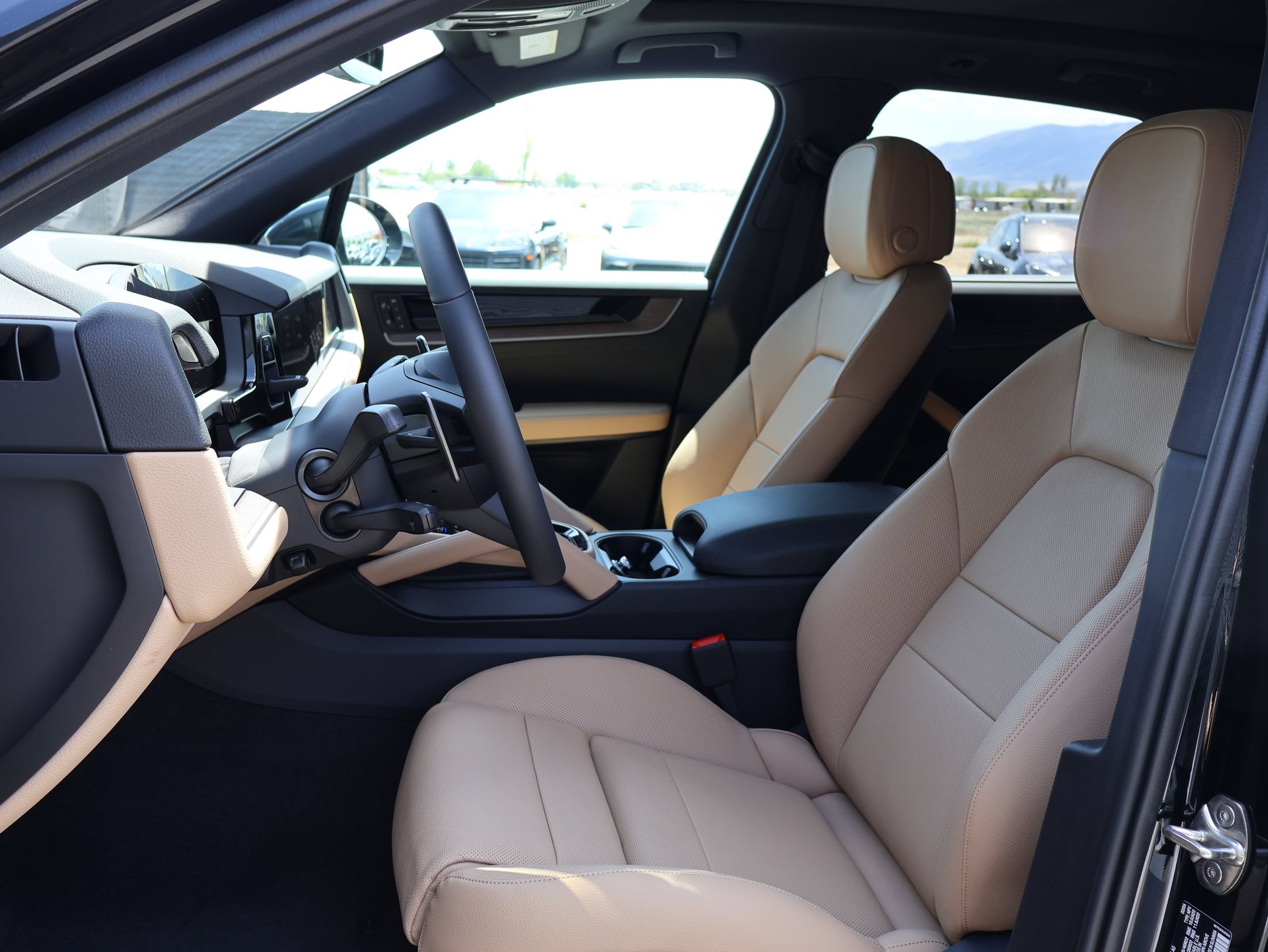 New 2026 Porsche Cayenne AWD/4WD image 5