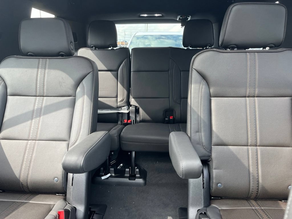 New 2026 Chevrolet Tahoe High Country w/ Sun And Tow Package AWD/4WD image 8
