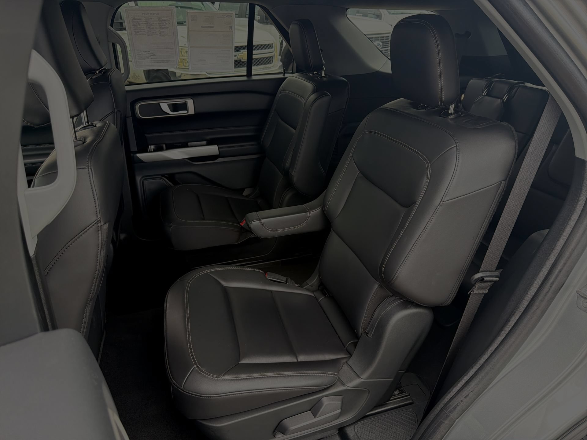 Certified 2023 Ford Explorer XLT w/ Equipment Group 202A RWD image 22