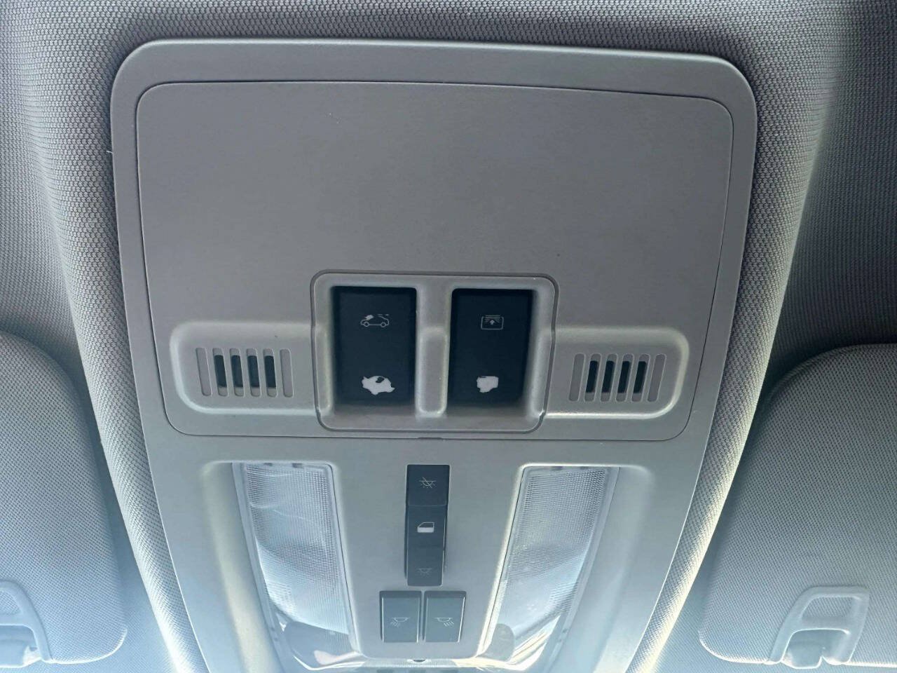 Used 2016 Cadillac SRX Luxury FWD image 33