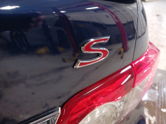 Used 2012 Toyota Corolla S image 28