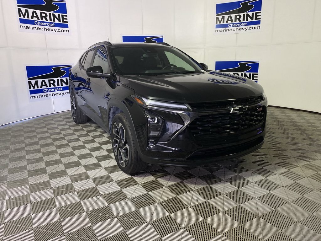 Used 2025 Chevrolet Trax RS w/ Driver Confidence Package