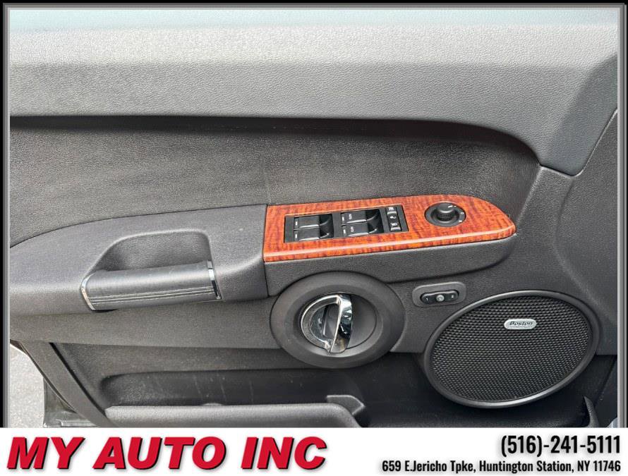 Used 2009 Jeep Commander Limited image 27