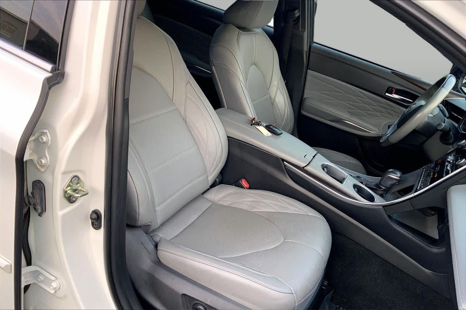 Used 2020 Toyota Avalon Limited w/ Advanced Safety Package FWD image 10