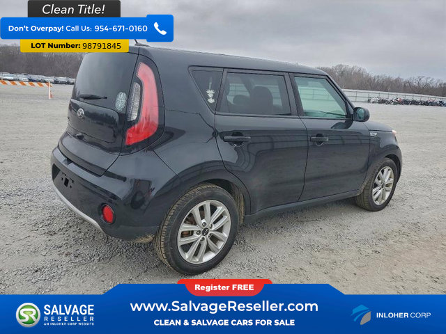 Used 2018 Kia Soul + image 4