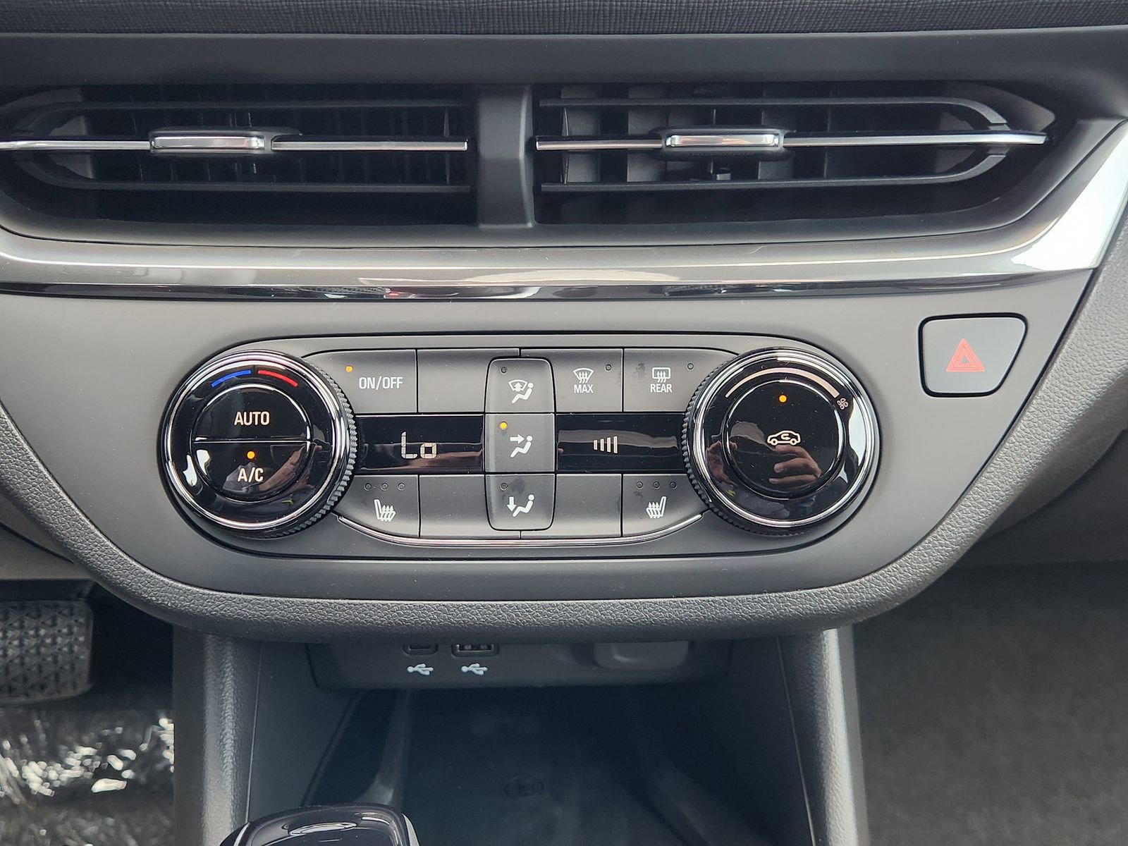 New 2026 Buick Envista Preferred w/ Convenience I Package FWD image 22