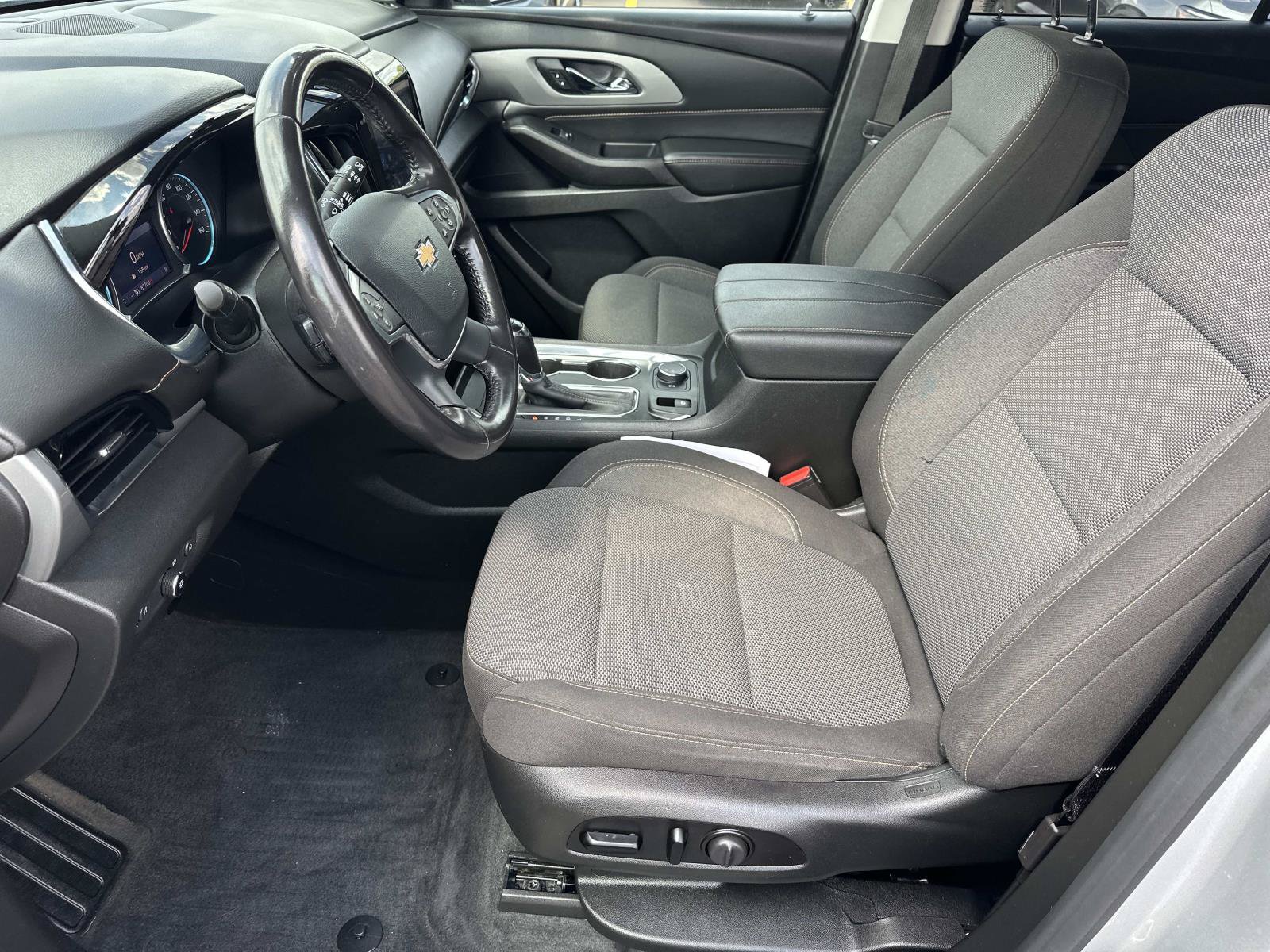 Certified 2020 Chevrolet Traverse LT FWD image 19