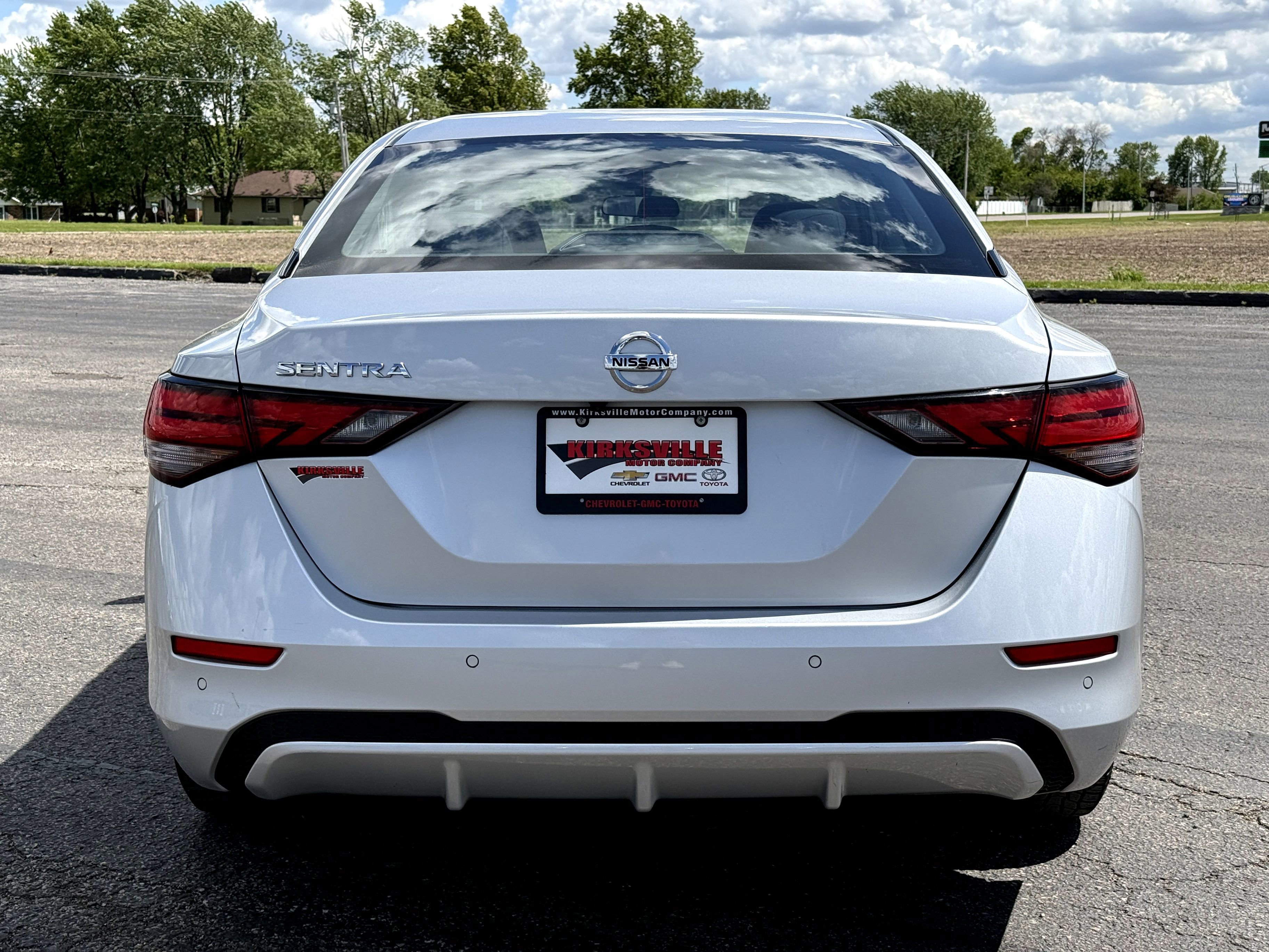 Used 2022 Nissan Sentra S FWD image 4