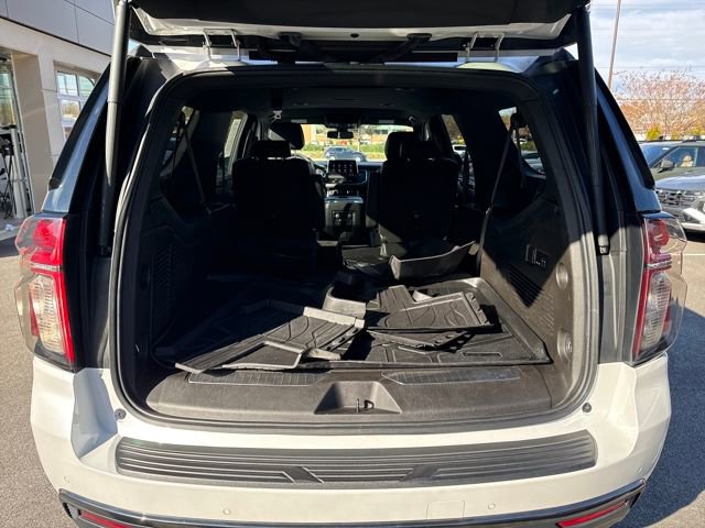 Used 2021 Chevrolet Suburban RST w/ Luxury Package image 23