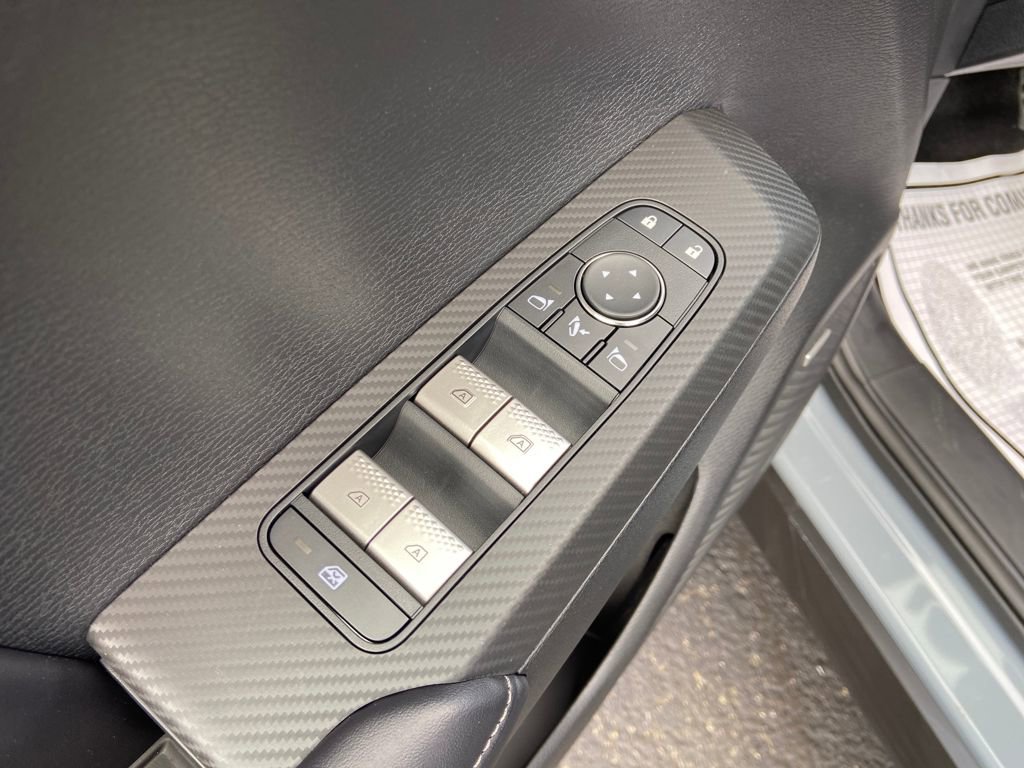 New 2025 Mitsubishi Outlander AWD image 15
