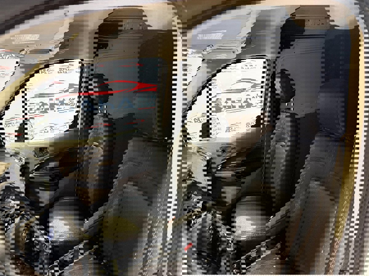 Used 2020 Ford Transit Connect XL image 23