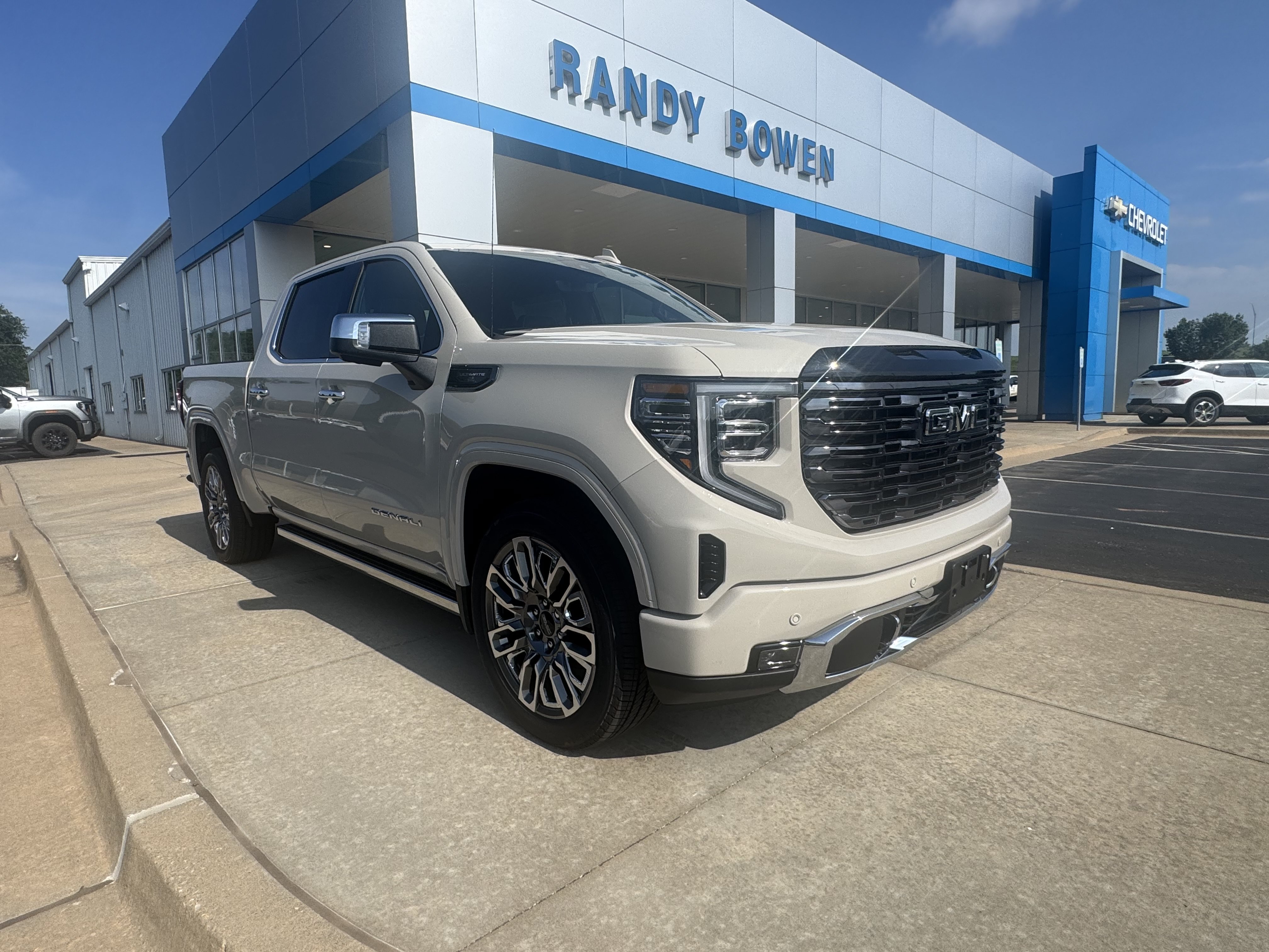 New 2026 GMC Sierra 1500 Denali Ultimate AWD/4WD image 4