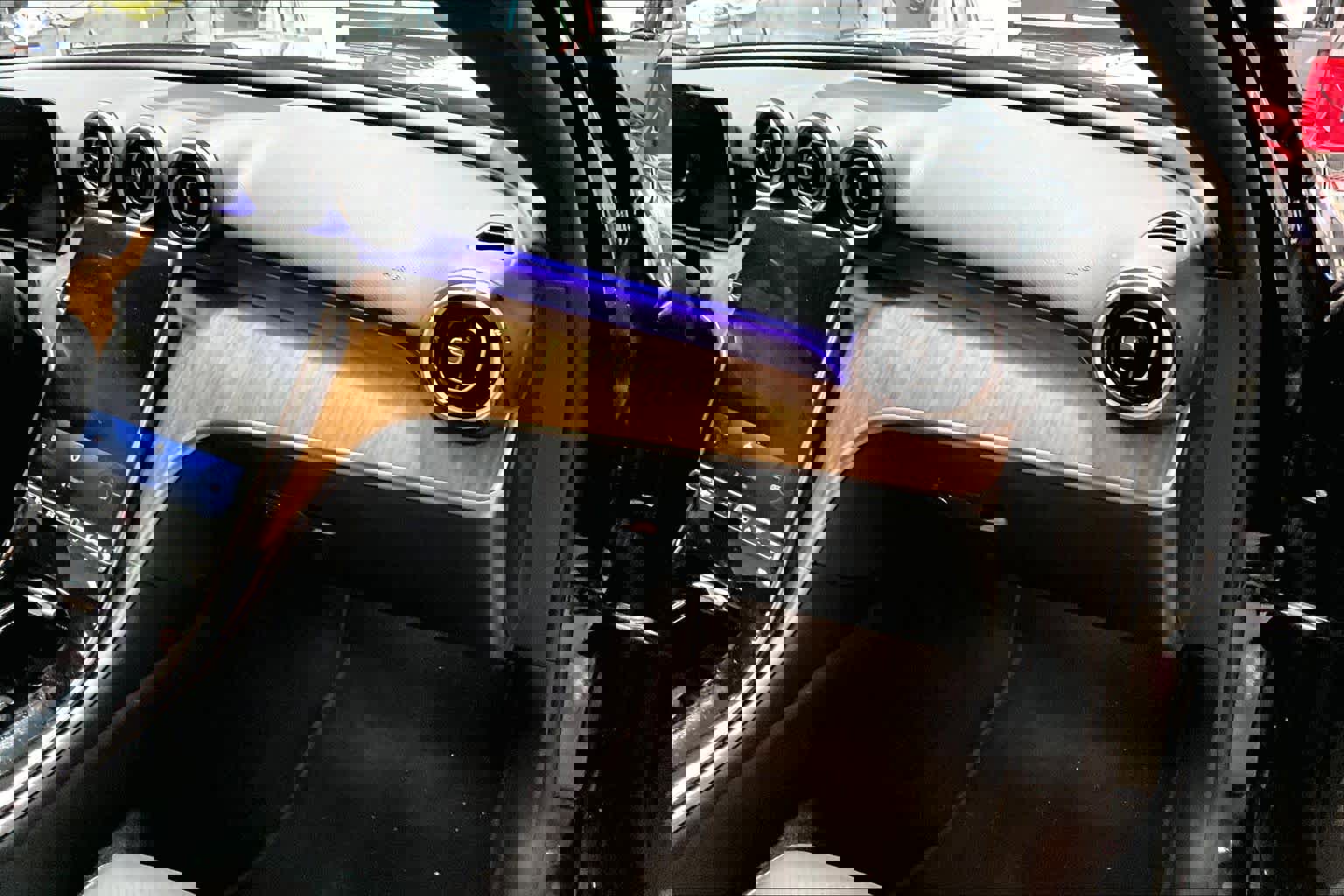 Used 2024 Mercedes-Benz C 300 C 300 image 19