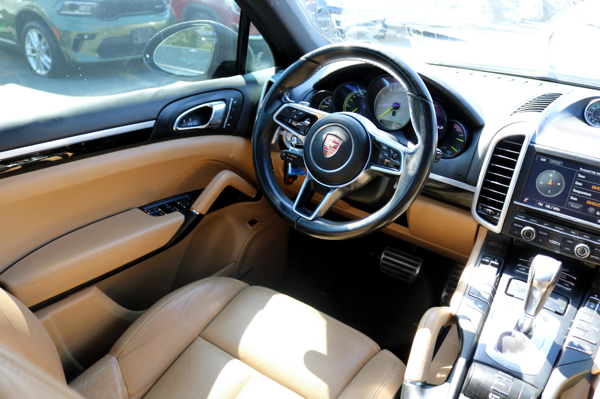 Used 2015 Porsche Cayenne S w/ Premium Package image 39