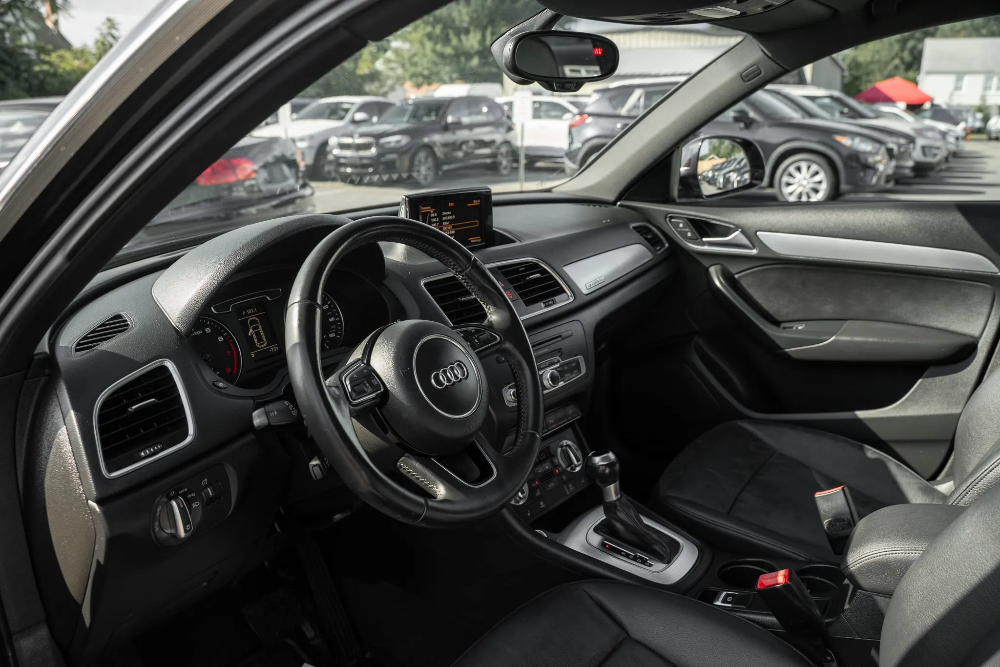 Used 2015 Audi Q3 2.0T Premium Plus w/ Driver Assistance Package AWD/4WD image 6