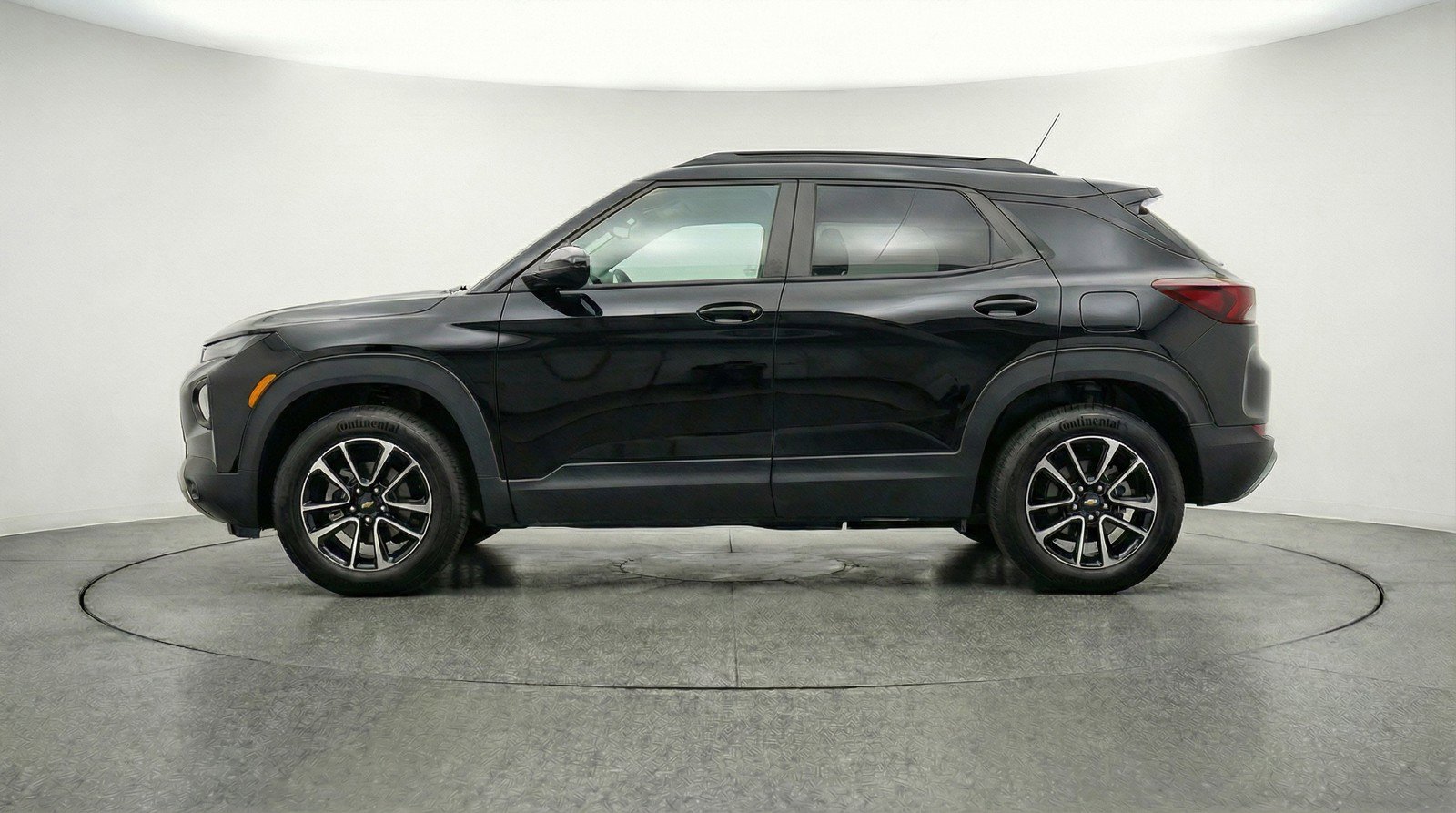 Used 2025 Chevrolet TrailBlazer LT image 5